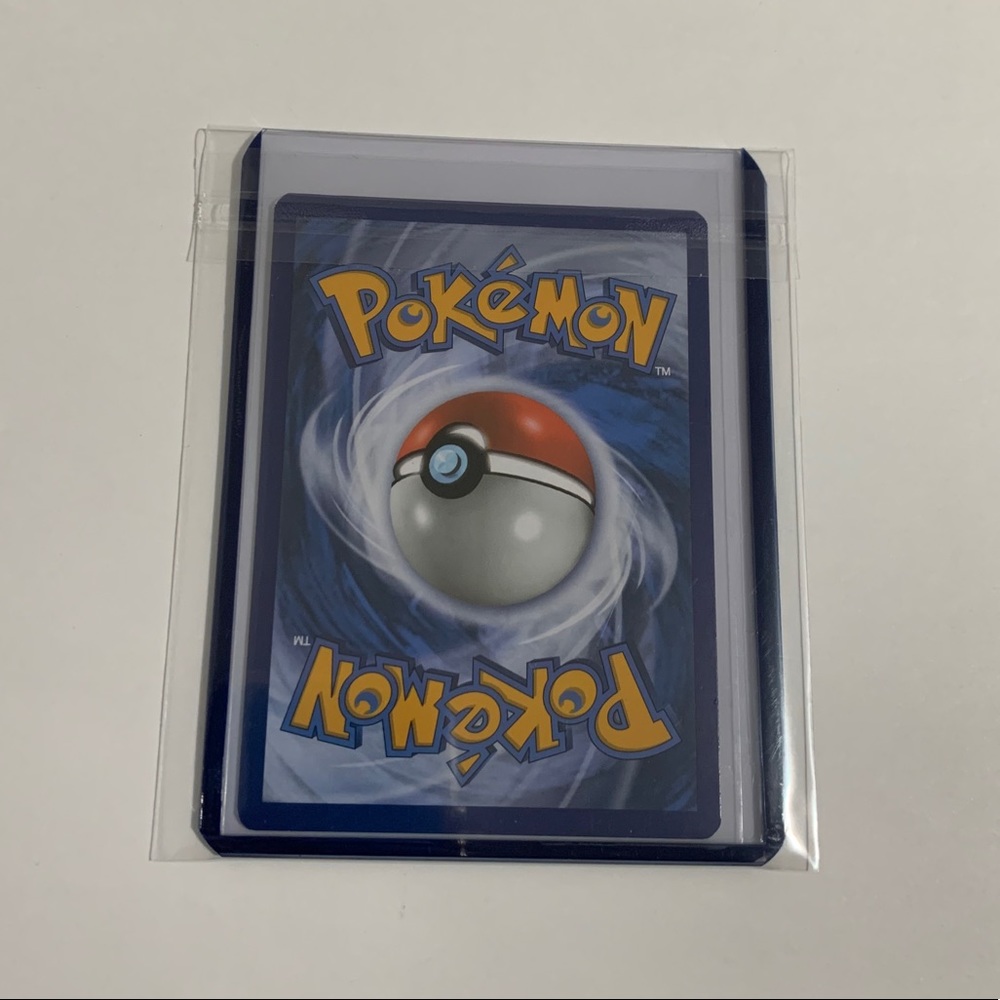 Pikachu ‘16 Pokémon Basic Card - Picture 4 of 6